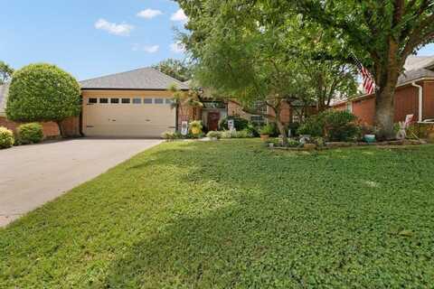 806 Water View Drive, Mansfield, TX 76063