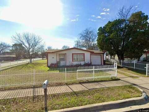 4428 Crenshaw Avenue, Fort Worth, TX 76105