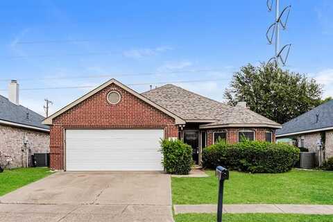 5621 Wellston Drive, Arlington, TX 76018