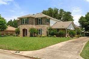 30 Crestwood Drive, Trophy Club, TX 76262