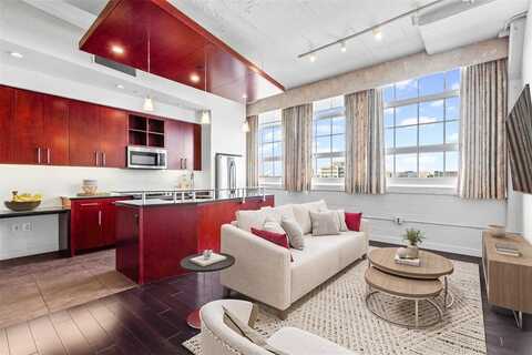 2600 W 7th Street, Fort Worth, TX 76107