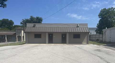 9508 Camp Bowie West Boulevard, Fort Worth, TX 76116