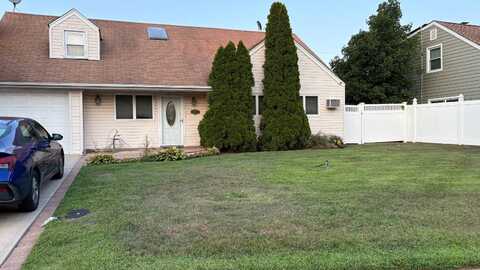 59 McAlester Ave, Hicksville, NY 11801