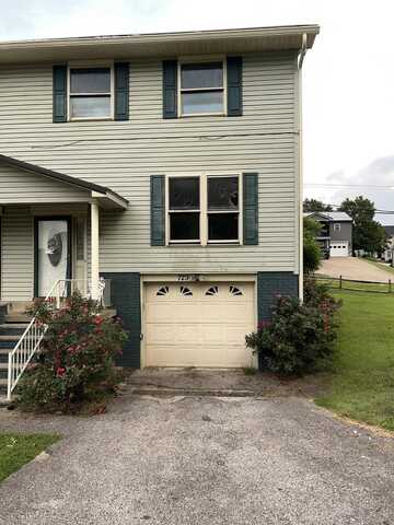723 Woodland Drive, Nitro, WV 25143