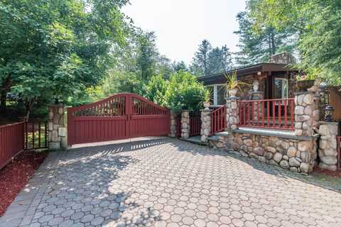 12 Donenfeld Dr,, Kauneonga Lake, NY 12783