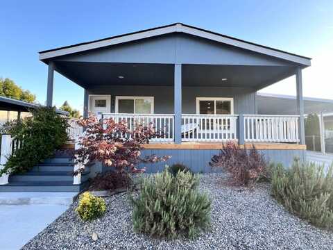 5147 W Elaynea Ln, Garden City, ID 83714