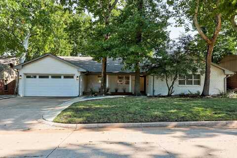 2105 NW 59th Place, Oklahoma City, OK 73112