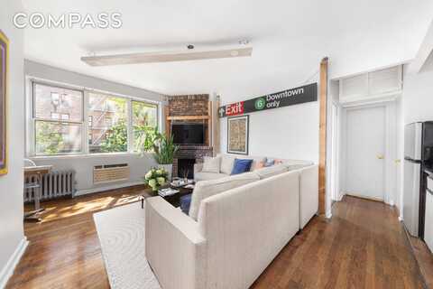 459 Hudson Street, New York, NY 10014