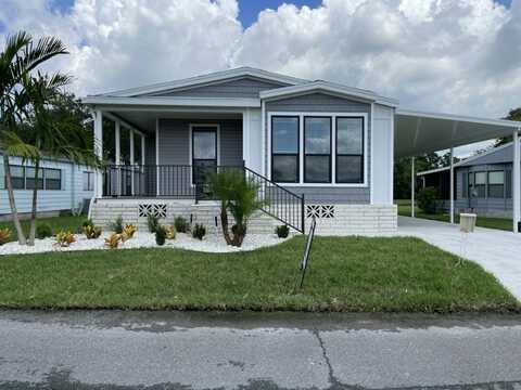 107 Country Club Dr., Plant City, FL 33565