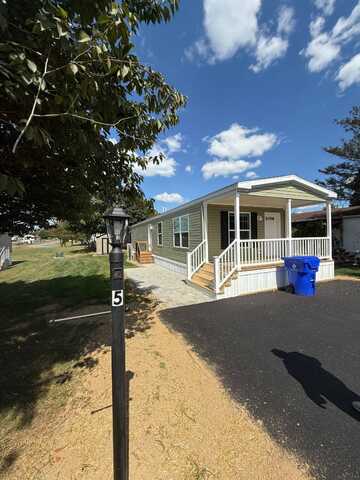 5 Big Spring Ter, Newville, PA 17241