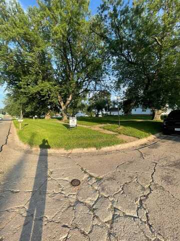 403 East Grant, Bloomfield, NE 68718