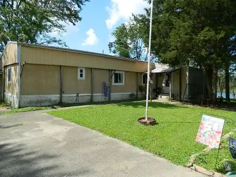 617 County Road 1885 E, Fairfield, IL 62837