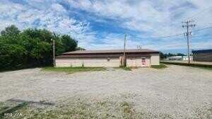137 S E Avenue, Columbus, KS 66725