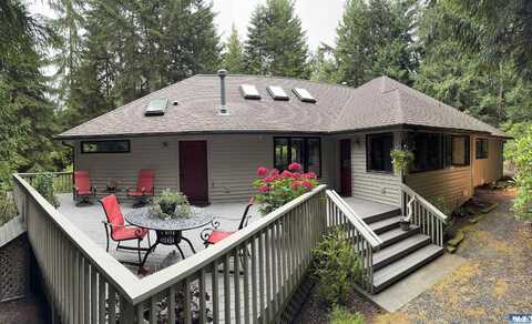 201 Buck Loop Rd, Sequim, WA 98382