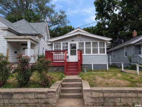 1013 W HANSSLER Place, Peoria, IL 61604