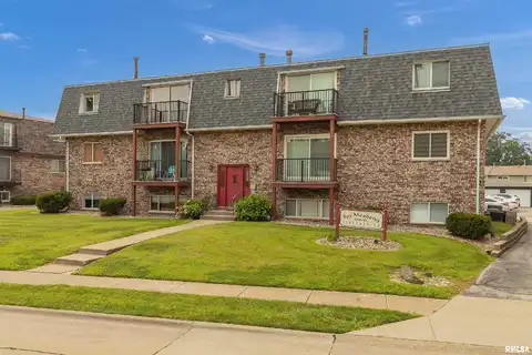 3045 4TH Street, Moline, IL 61265