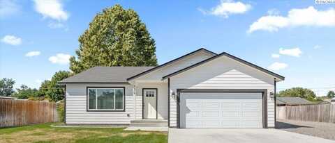 729 E 14th Ave, Kennewick, WA 99337