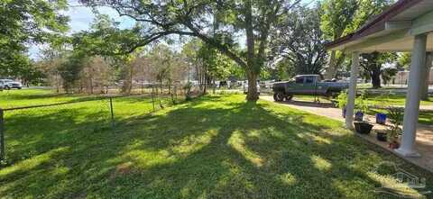 4816 W Spencer Field Rd, Pace, FL 32571