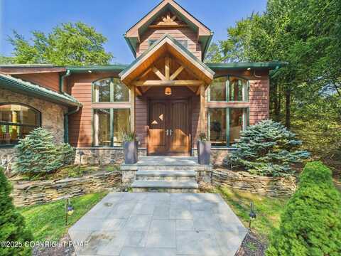 159 Lake Dr. LAKEFRONT, Lake Harmony, PA 18624