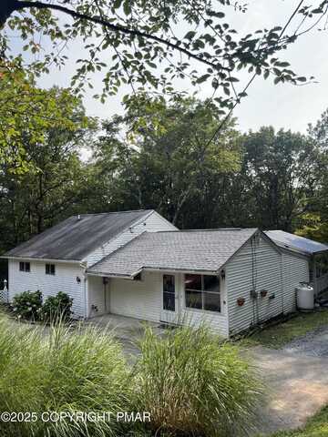 529 Pine Ridge Road, Stroudsburg, PA 18360