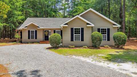 1735 W Pennsylvania Avenue, Southern Pines, NC 28387