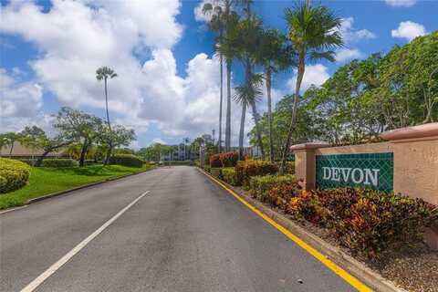 7395 N Devon Dr, Tamarac, FL 33321