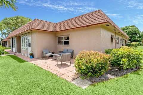 1916 Palmland Dr, Boynton Beach, FL 33436