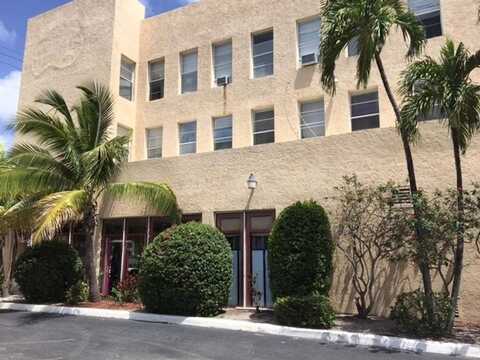 2716 S Dixie Hwy, West Palm Beach, FL 33405