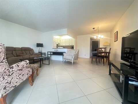 27 Newport B, Deerfield Beach, FL 33442