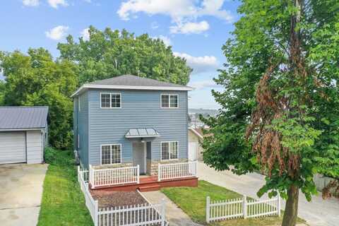 405 ELLIS Street, KEWAUNEE, WI 54216