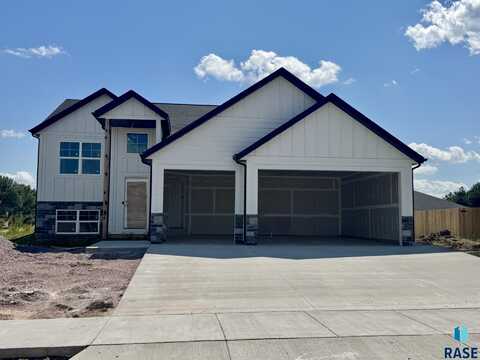 717 Estate St, Harrisburg, SD 57032