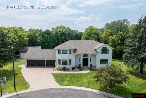 104 Castle Pines Court, Mankato, MN 56001