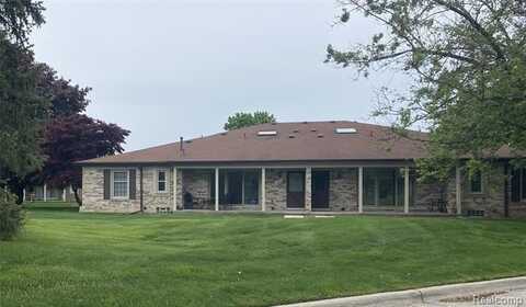14897 DOVER Ct, Shelby, MI 48315
