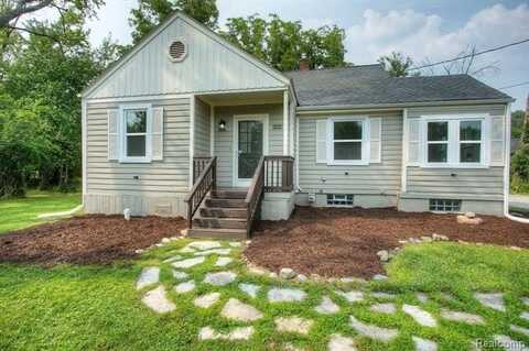 24898 Farmbrook Road, Southfield, MI 48034