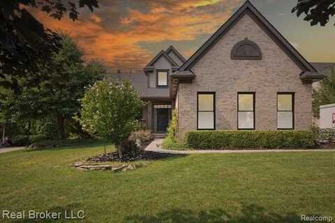 8567 Hummingbird, Commerce Township, MI 48382