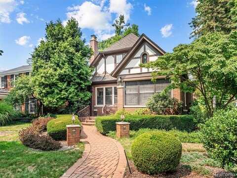 787 Ridgedale Avenue, Birmingham, MI 48009