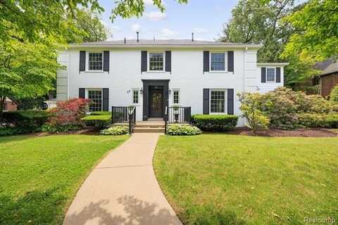 33 Oxford Boulevard, Pleasant Ridge, MI 48069
