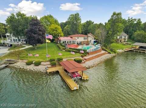 42494 E Huron River Drive, Belleville, MI 48111