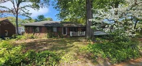 19 Bird Lane, Newport News, VA 23601