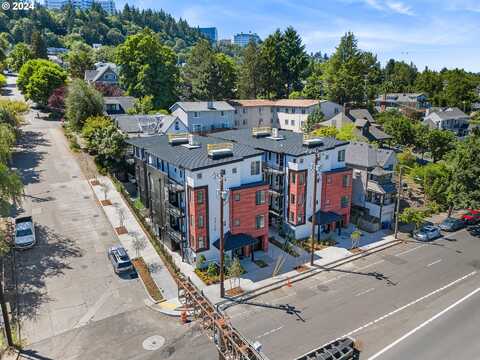 3727 S Hood AVE, Portland, OR 97239