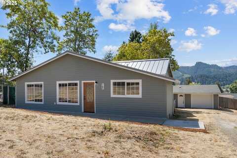 160 E FIFTH AVE, Sutherlin, OR 97479