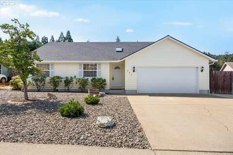 595 SE PARKWAY DR, Winston, OR 97496