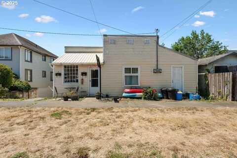 163 N DEAN ST, Coquille, OR 97423