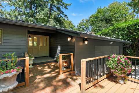 2651 LOOKOUT CT, Lake Oswego, OR 97034