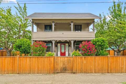 409 N 8TH ST, Cottage Grove, OR 97424