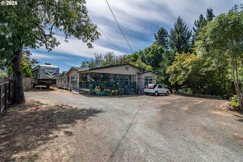 1313 N OLD PACIFIC HWY, Myrtle Creek, OR 97457