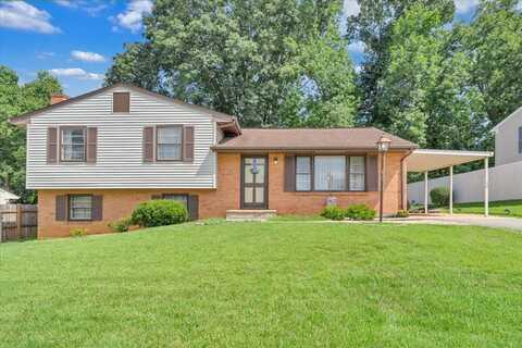 318 Clubhouse DR, Roanoke, VA 24019