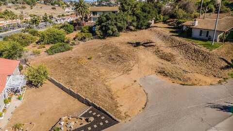 Allea Lane, Vista, CA 92083
