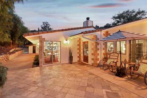 1165 Midway Dr, Alpine, CA 91901
