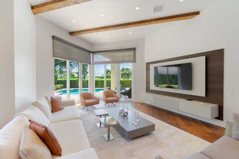 2402 Players Court, Wellington, FL 33414